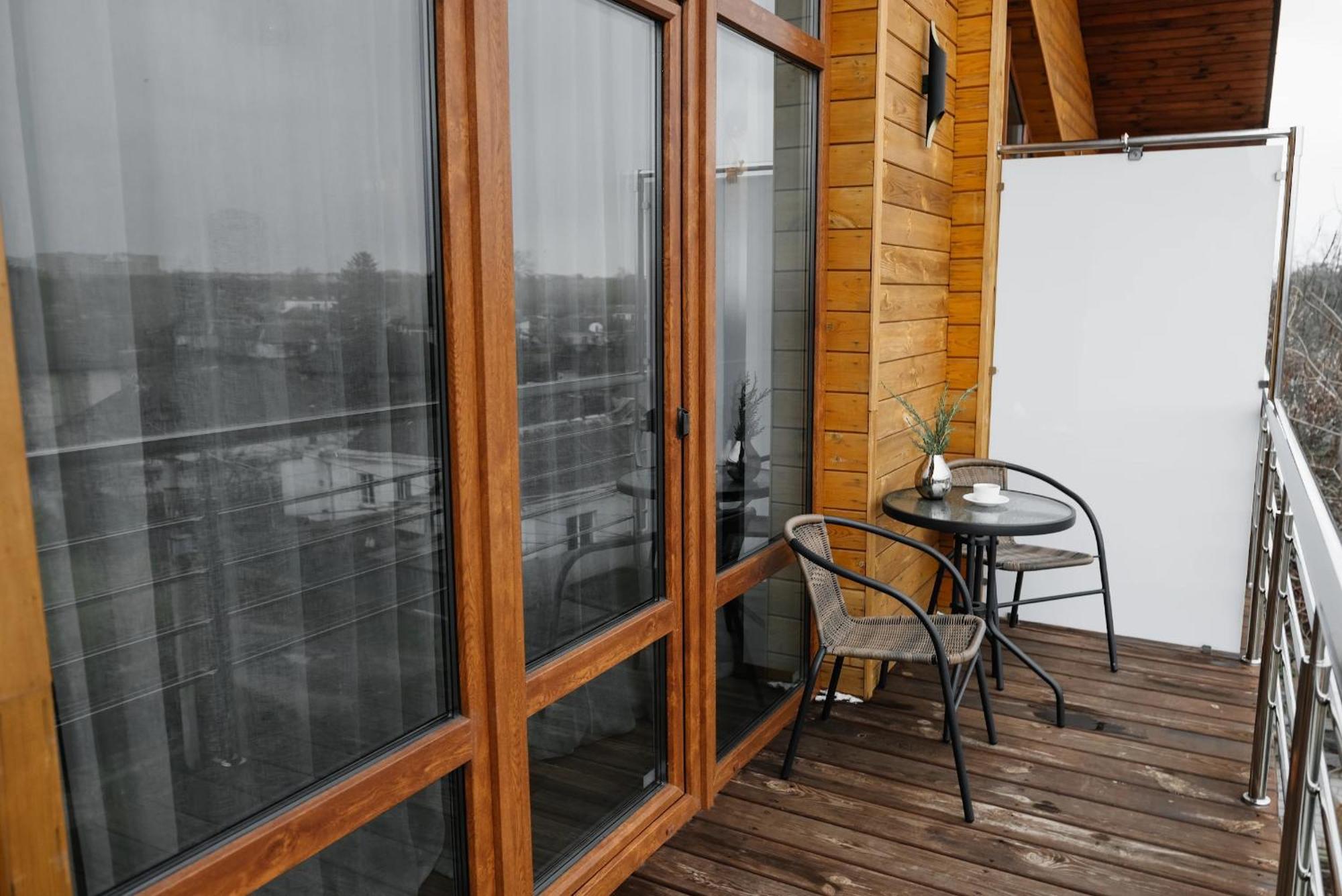 Golden Park Apartment